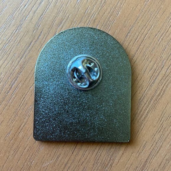 Our Last Night Lapel Pin 🌄 - Picture 4 of 5